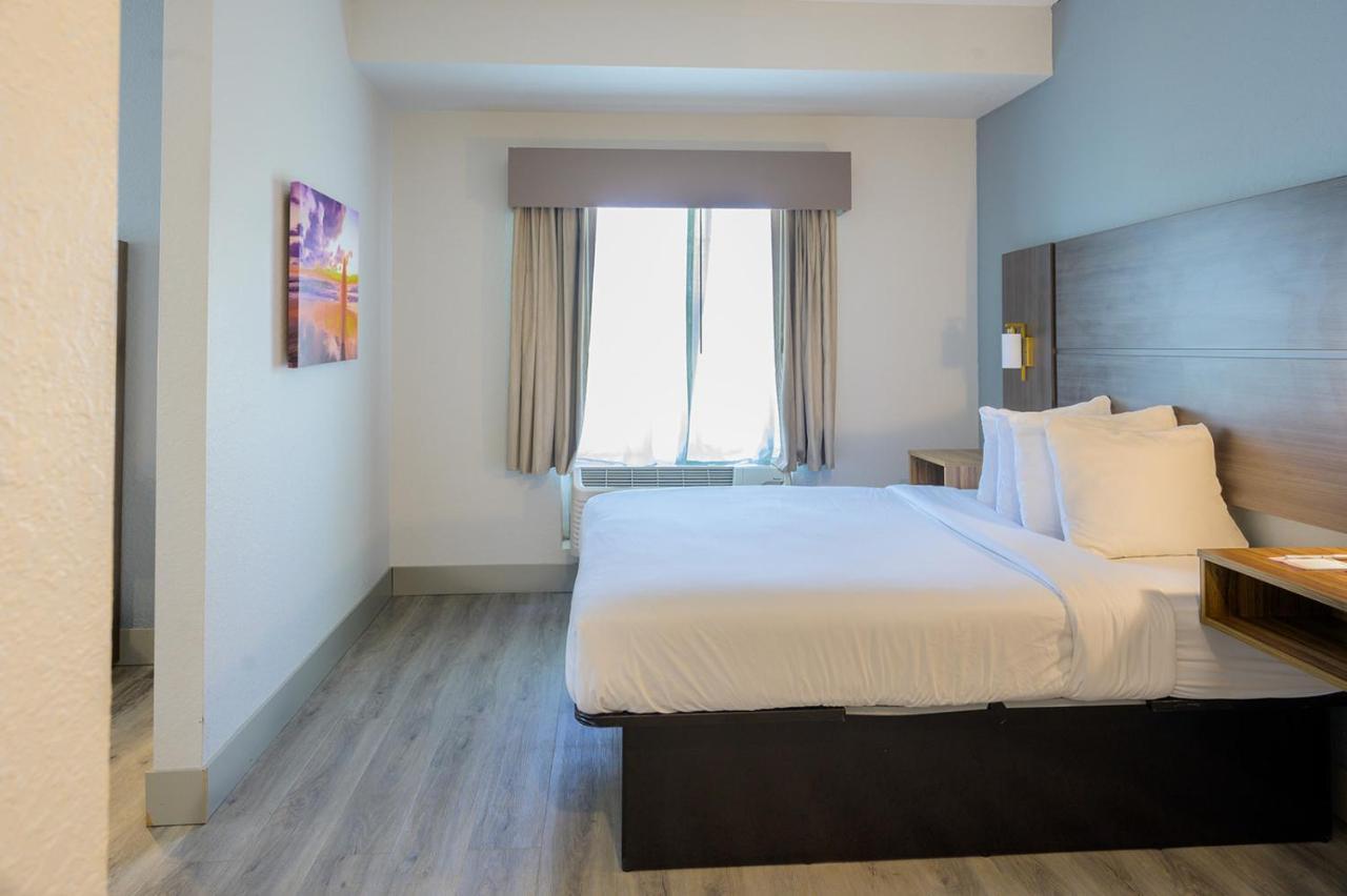 Hawthorn Extended Stay By Wyndham Panama City Beach Upper Grand Lagoon Екстериор снимка