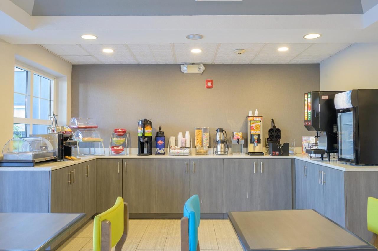 Hawthorn Extended Stay By Wyndham Panama City Beach Upper Grand Lagoon Екстериор снимка
