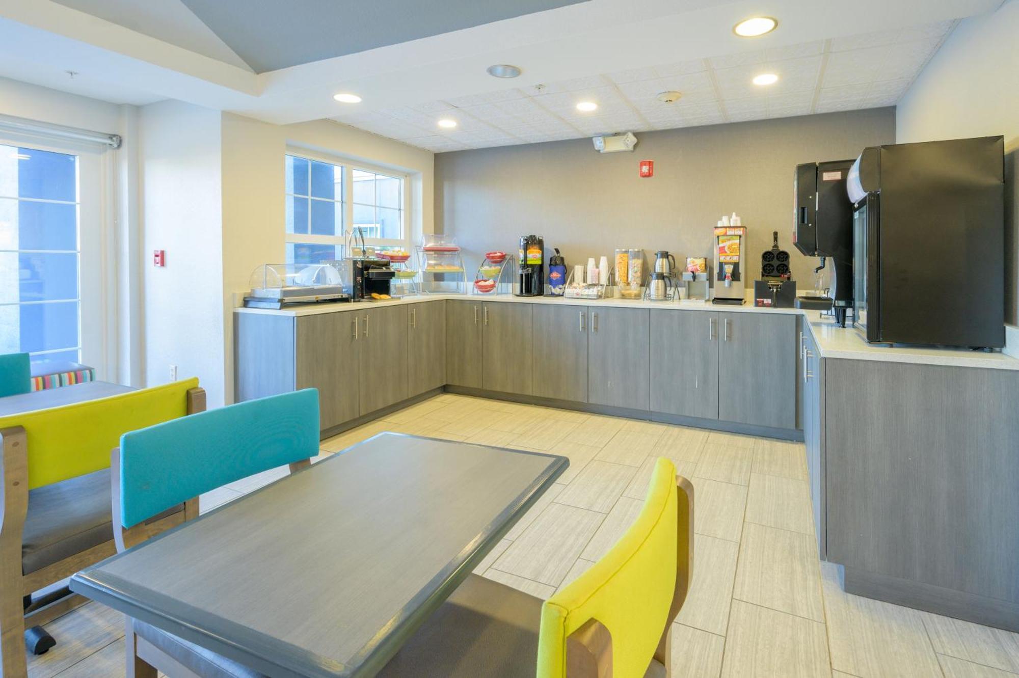Hawthorn Extended Stay By Wyndham Panama City Beach Upper Grand Lagoon Екстериор снимка