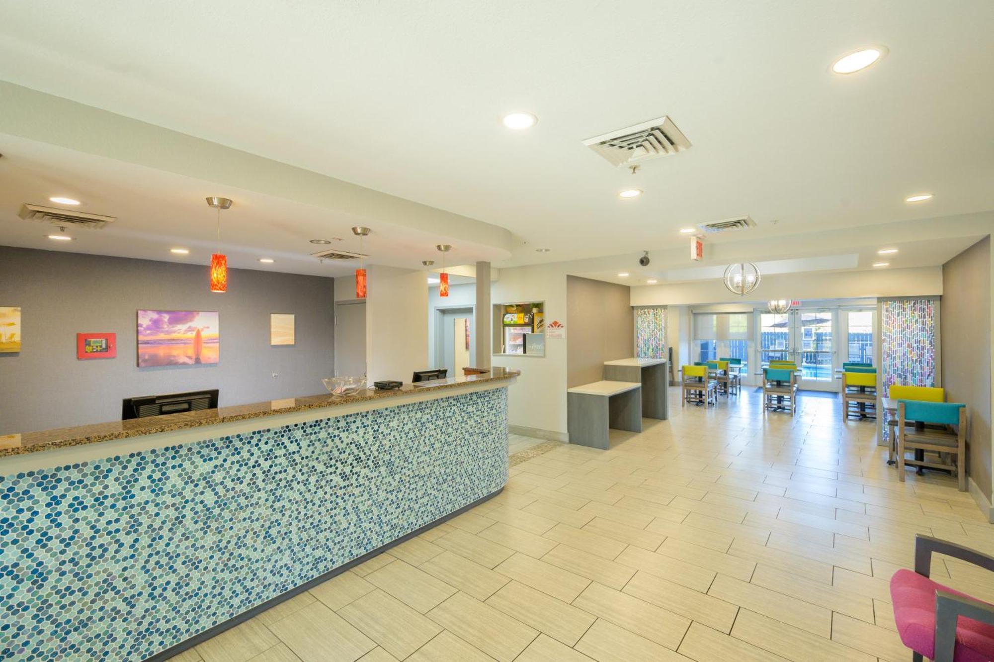 Hawthorn Extended Stay By Wyndham Panama City Beach Upper Grand Lagoon Екстериор снимка
